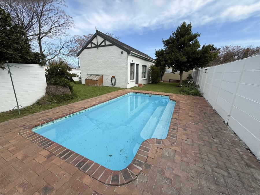 3 Bedroom Property for Sale in Van Der Stel Western Cape